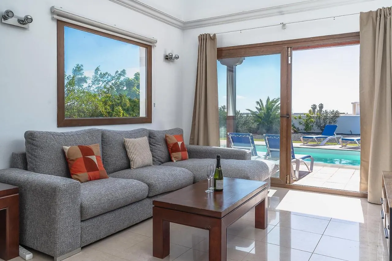 Villa Alba Playa Blanca  0*, Playa Blanca (Lanzarote)